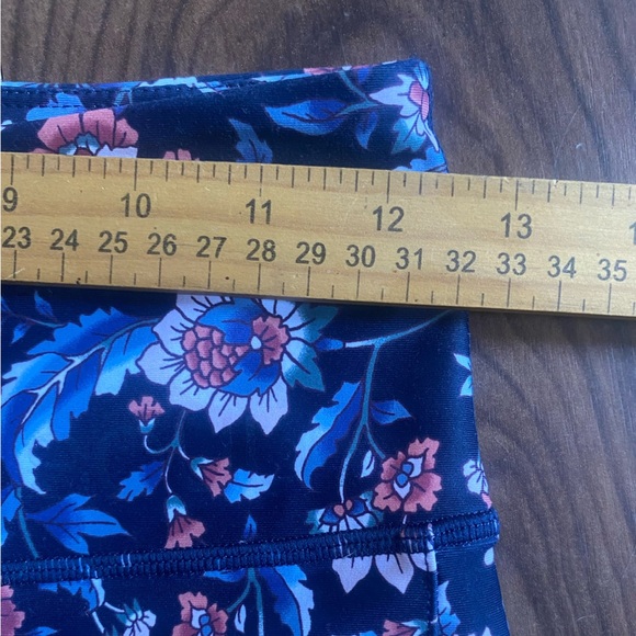 Soulcycle Soul Floral Blue Pants Leggings Size S Gym Run Spin Thick Stretch EUC - Picture 4 of 9